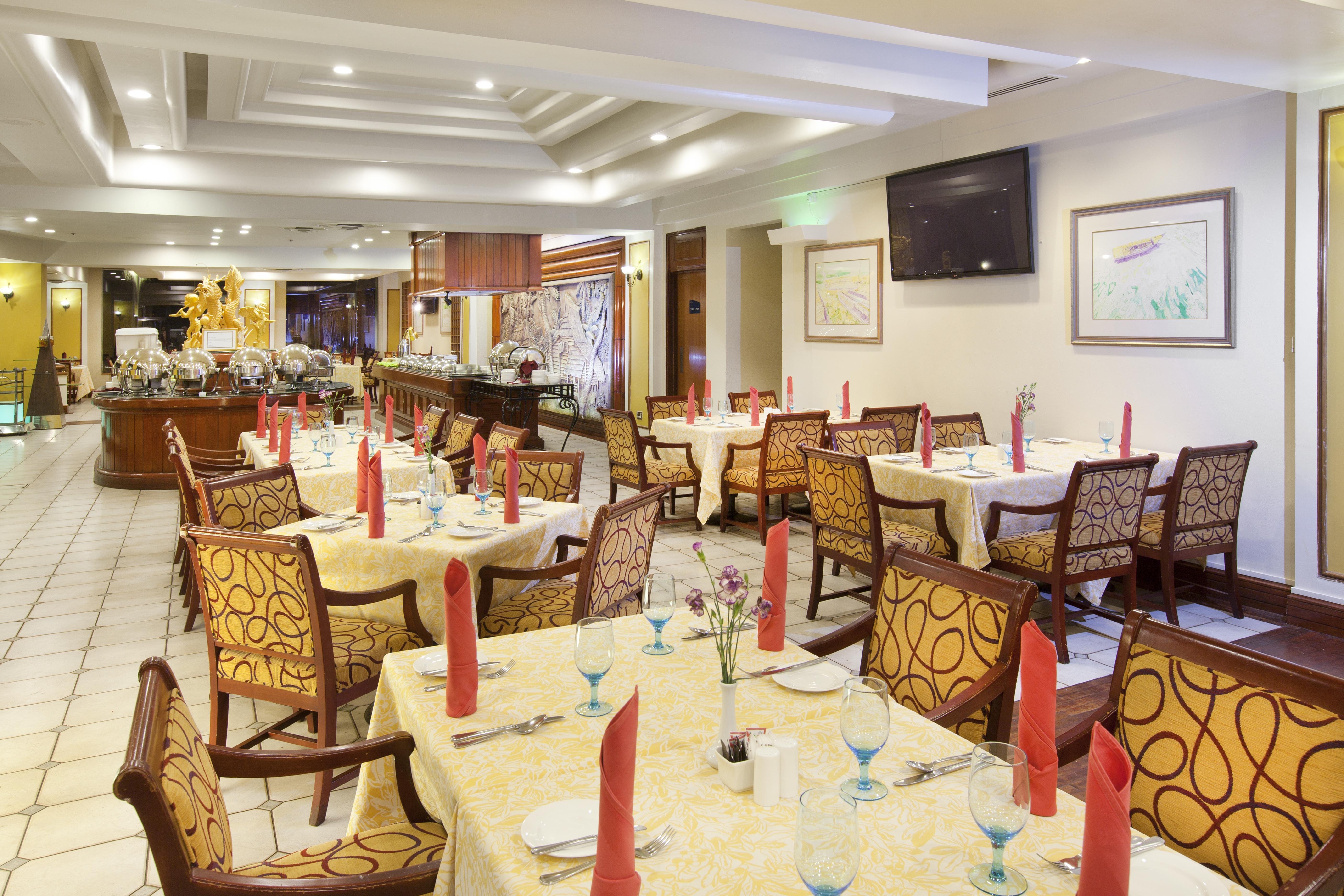 Hotel Dorsett Grand Labuan Esterno foto