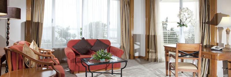 Hotel Dorsett Grand Labuan Esterno foto