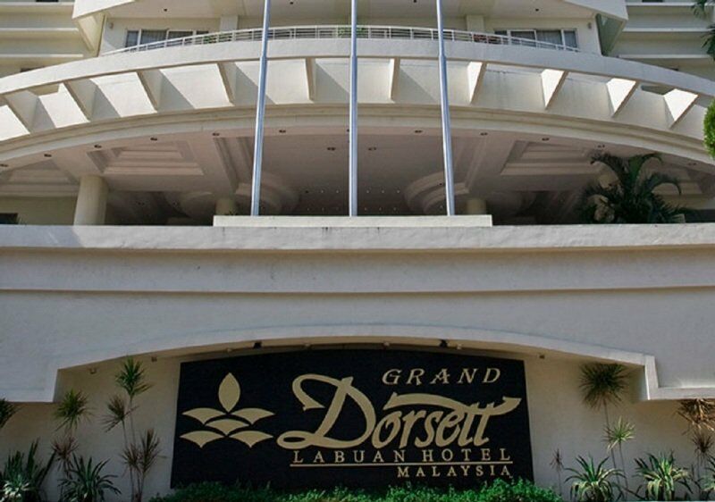 Hotel Dorsett Grand Labuan Esterno foto